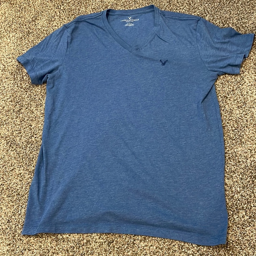 Mens American Eagle tshirt
